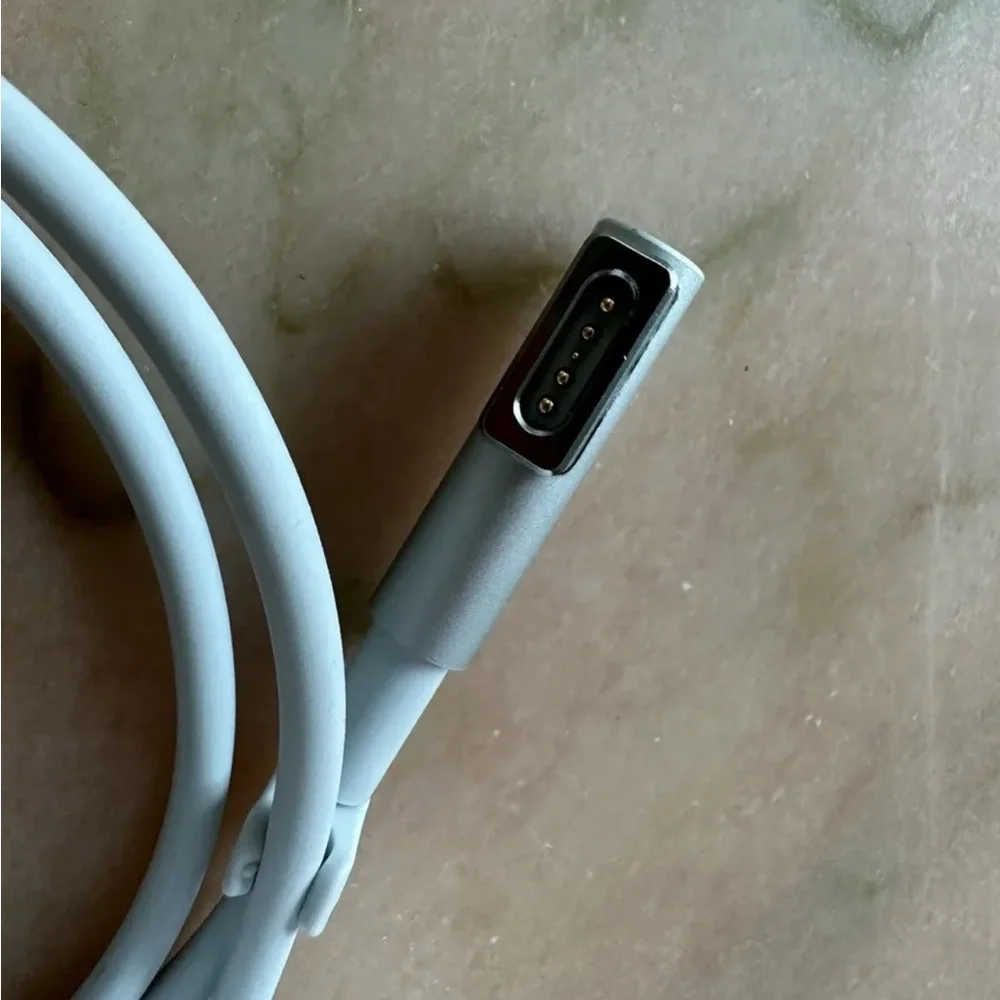 Apple 60W Magsafe 2 Power Adapter.